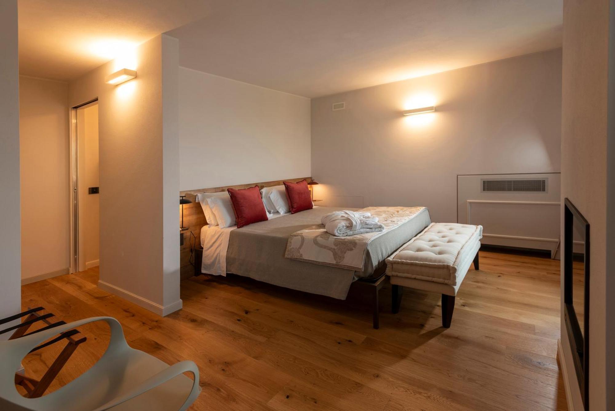 Bed and Breakfast Antica Dimora Dosio La Morra Exterior foto
